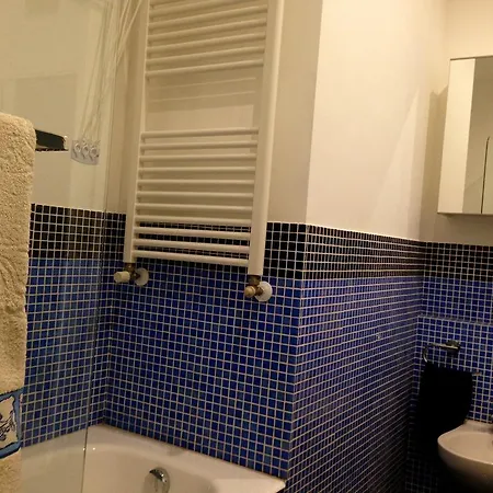 Giacosa Oda ve Kahvaltı Milano